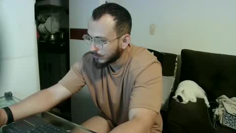 Snapshot of camiloex chatting on 12-12-24, 03:10 Camilo online show from 12-12-24, 03:10