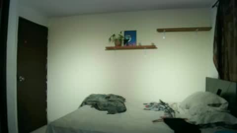 Snapshot of camiloex chatting on 01-17-25, 11:18 Camilo online show from 01-17-25, 11:18