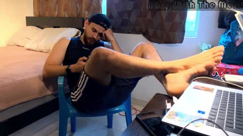 Snapshot of camiloex chatting on 01-25-25, 09:04 Camilo online show from 01-25-25, 09:04