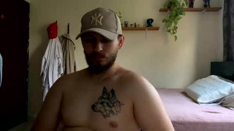 Snapshot of camiloex chatting on 02-07-25, 07:17 Camilo online show from 02-07-25, 07:17