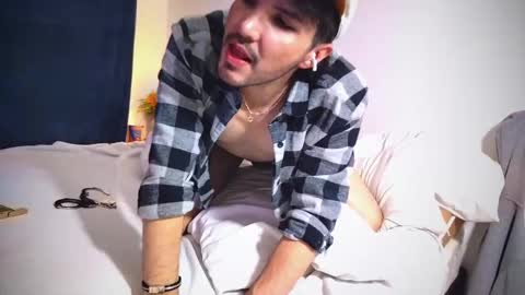 camilo online show from 02-11-25, 01:10