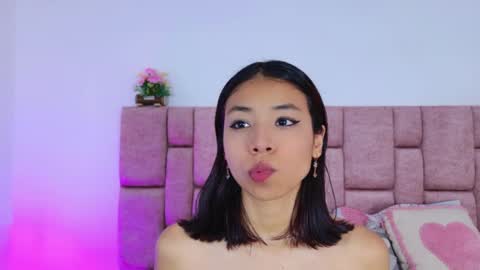 camiluxe online show from 11-19-25, 11:54