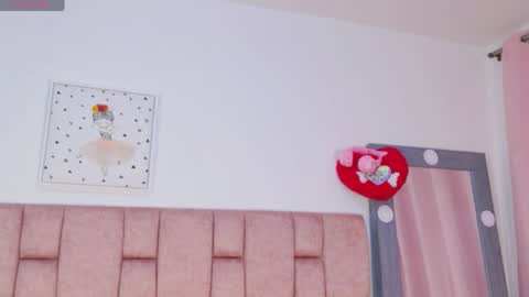 camiluxe online show from 03-31-26, 08:20