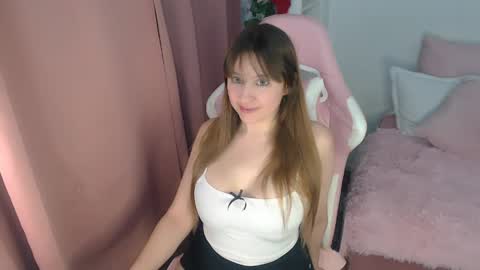 Snapshot of caminicole chatting on 06-09-26, 03:29 Nicole online show from 06-09-26, 03:29