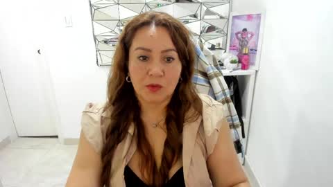 camixxx_m online show from 04-25-26, 01:41