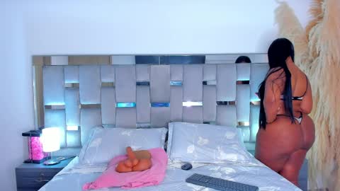 Camila online show from 04-09-26, 04:34