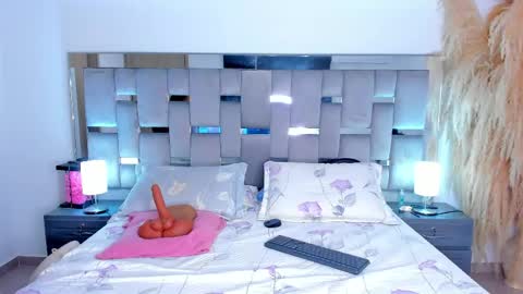 Camila online show from 04-23-26, 03:03