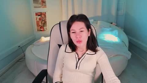 Snapshot of cammila_cute chatting on 10-27-25, 03:05 Camilla online show from 10-27-25, 03:05