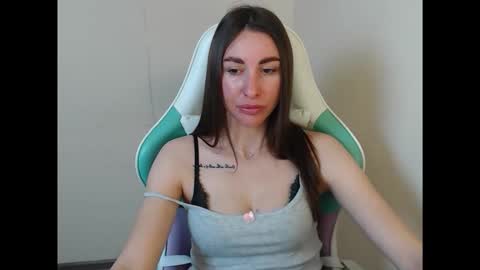 cammila horn online show from 04-24-26, 05:54