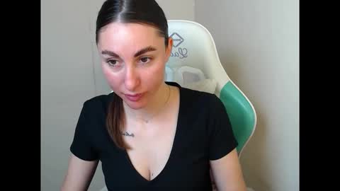 cammila horn online show from 04-25-26, 05:21