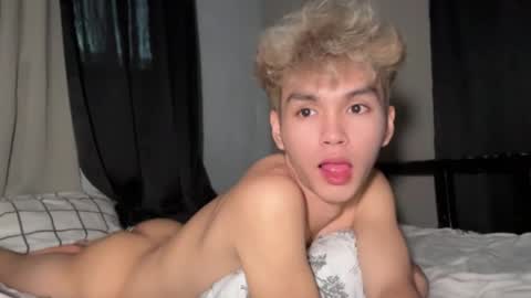 Snapshot of camwithethan chatting on 02-16-26, 12:51 Ethan online show from 02-16-26, 12:51