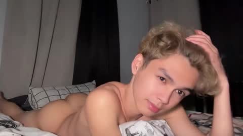 Snapshot of camwithethan chatting on 02-26-26, 09:19 Ethan online show from 02-26-26, 09:19