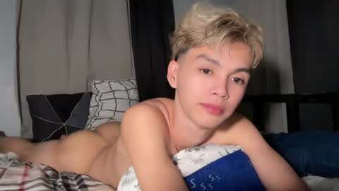 Snapshot of camwithethan chatting on 02-28-26, 09:54 Ethan online show from 02-28-26, 09:54