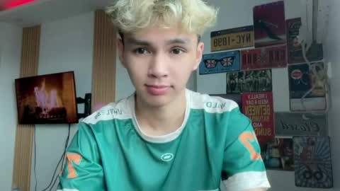 Snapshot of camwithethan chatting on 03-07-26, 05:15 Ethan online show from 03-07-26, 05:15