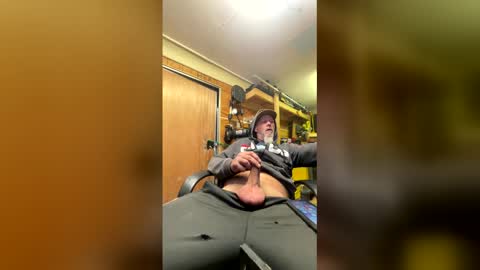 Chris online show from 02-05-26, 03:22