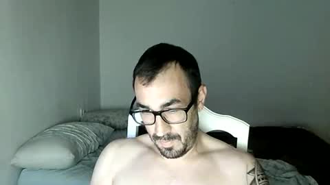 Snapshot of canario2388 chatting on 05-25-26, 07:20 canario2388 online show from 05-25-26, 07:20