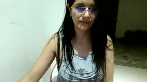 Snapshot of canddysexxx_ chatting on 01-17-25, 12:31 Carolina online show from 01-17-25, 12:31