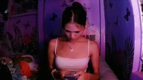 Snapshot of candiceswanpolei_ chatting on 07-04-26, 05:52 candiceswanpolei_ online show from 07-04-26, 05:52
