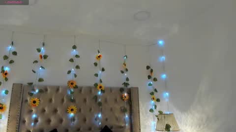 Snapshot of candiegilson__ chatting on 09-16-25, 12:06 Candie online show from 09-16-25, 12:06