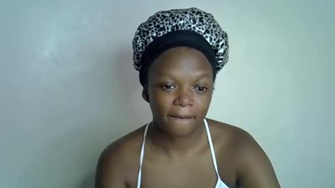 candiemaya online show from 04-12-26, 11:48