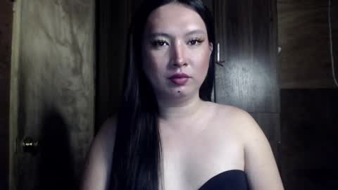 candiiice18 online show from 11-10-25, 07:07