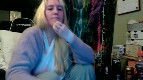 Candi online show from 05-16-26, 10:36