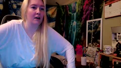 Candi online show from 05-27-26, 05:26