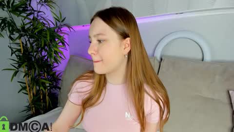 Snapshot of candy_cansew chatting on 03-20-26, 01:10 Candy online show from 03-20-26, 01:10