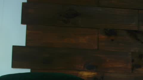 Jolie online show from 04-27-26, 09:02