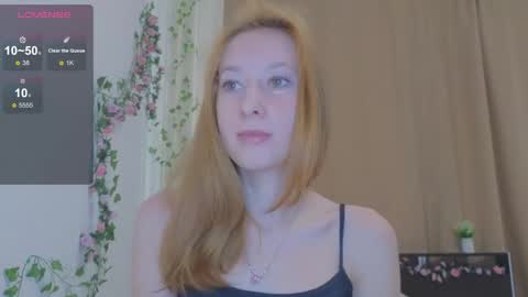 candy_flosse online show from 09-15-25, 07:52