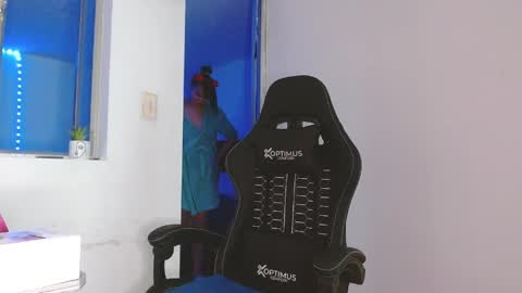 candy_giuliana21 online show from 03-25-26, 01:22