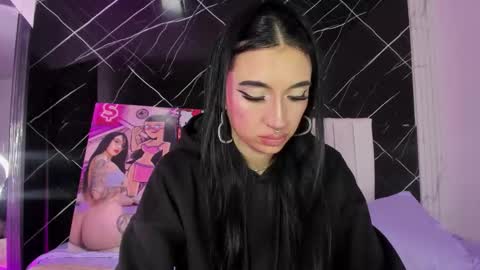 Leila  online show from 10-11-25, 05:17