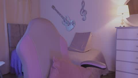 Jamie online show from 04-26-26, 01:03