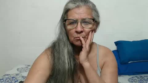 candy online show from 11-06-25, 12:44