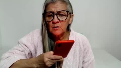 Snapshot of candy_mature_ chatting on 06-27-26, 01:43 candy online show from 06-27-26, 01:43