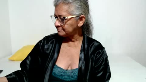 Snapshot of candy_mature_ chatting on 07-13-26, 01:30 candy online show from 07-13-26, 01:30