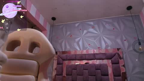 Snapshot of candy_morgan412 chatting on 10-16-25, 11:11 Ania online show from 10-16-25, 11:11