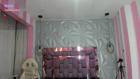 Ania online show from 11-25-25, 11:10