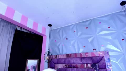 Ania online show from 03-25-26, 11:16