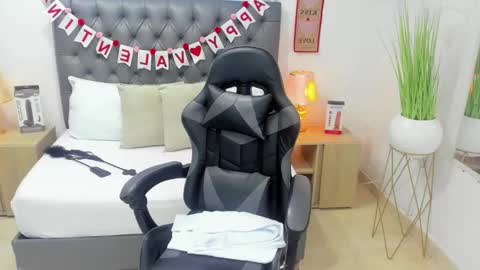 CANDY online show from 02-04-25, 07:22