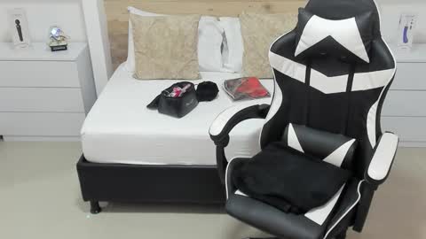 CANDY online show from 10-13-25, 07:25