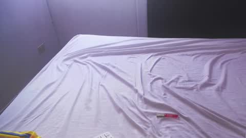 Candy online show from 11-07-25, 06:52