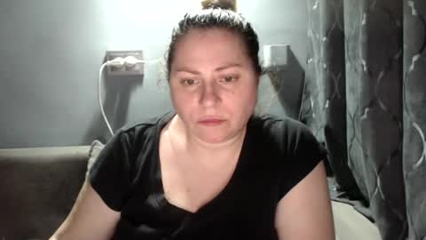 Laura online show from 11-19-25, 06:30