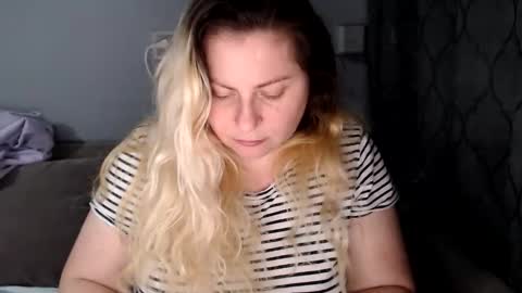 Laura online show from 02-03-26, 06:51