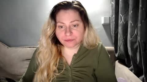 Laura online show from 02-18-26, 05:31