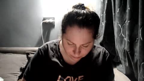 Laura online show from 02-27-26, 06:52