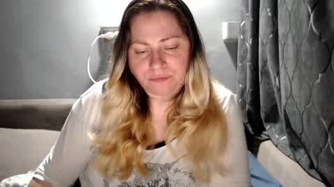 Laura online show from 05-26-26, 06:48