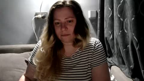 Laura online show from 07-23-26, 01:58