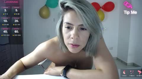 Snapshot of candydowson1 chatting on 12-20-24, 12:08 Candy Dowson online show from 12-20-24, 12:08