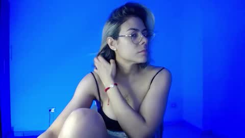 Snapshot of candydowson1 chatting on 10-07-25, 10:45 Candy Dowson online show from 10-07-25, 10:45